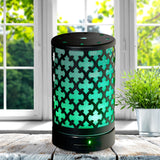 Quatrefoil (Black)