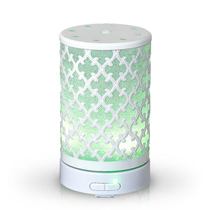 Quatrefoil (White)