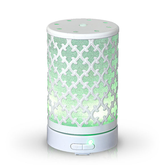 Quatrefoil (White)